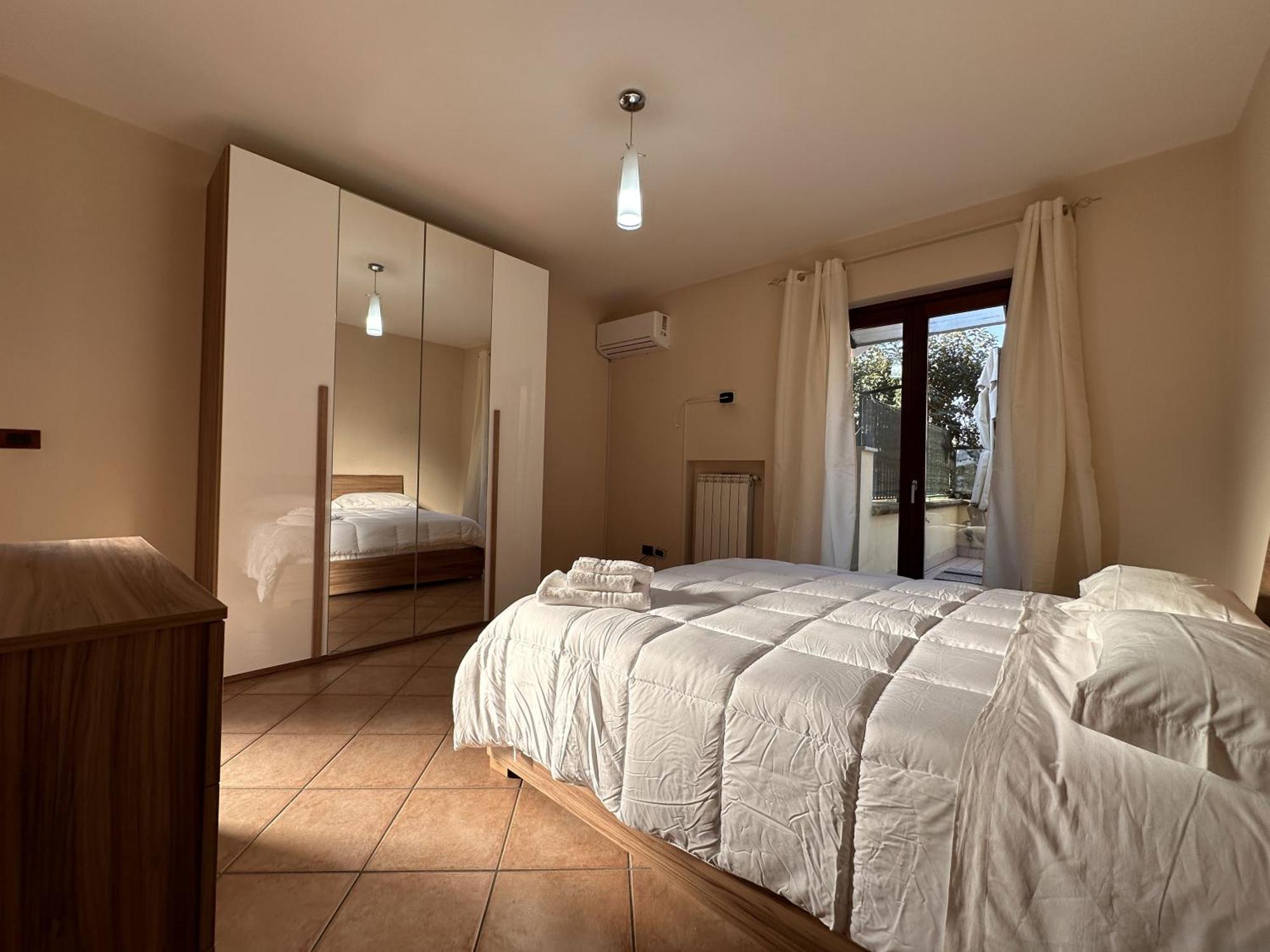 מלון נולה Casa Hyria מראה חיצוני תמונה