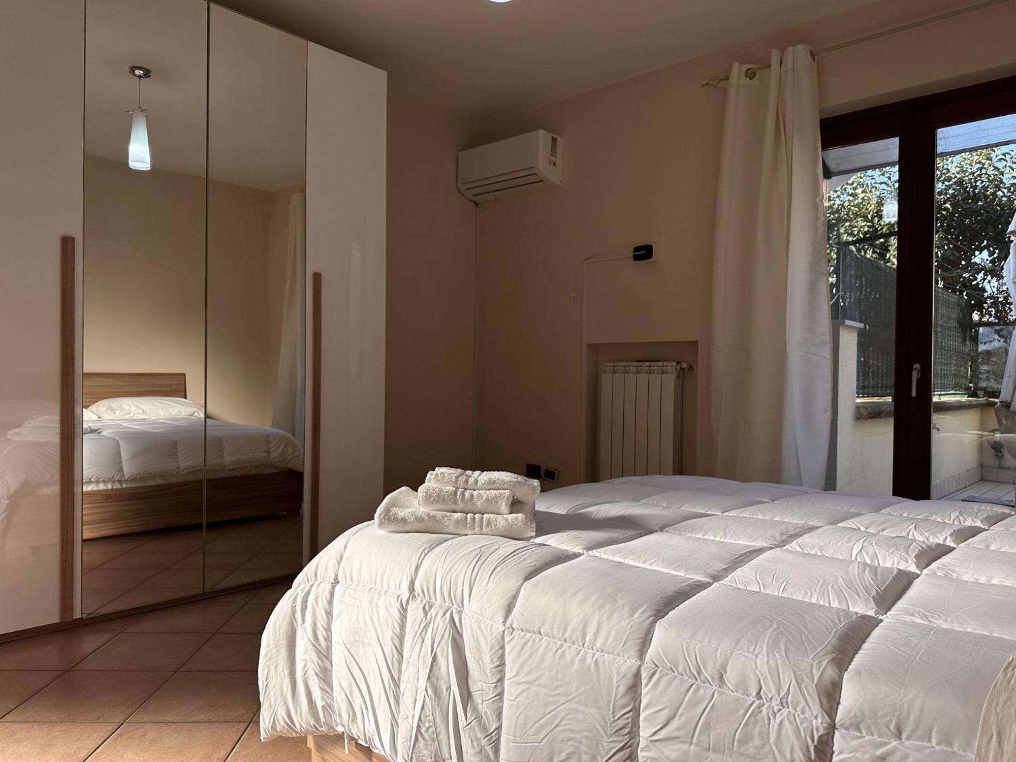 מלון נולה Casa Hyria מראה חיצוני תמונה